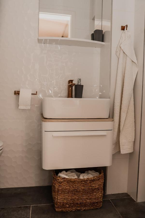 Apartments Prce โอเรบิก ภายนอก รูปภาพ